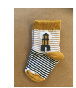 Domtoren baby sokjes oker geel Lucas van Hapert