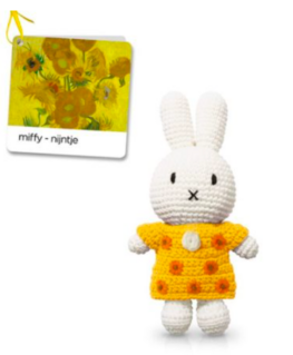 nijntje handmade en haar Zonnebloemenjurk