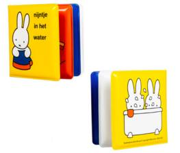 Badboekje nijntje in het water