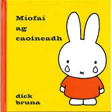 Iers boekje nijntje huilt (in het Gaelic)