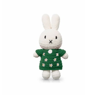 nijntje handmade en haar groene bloemenjurk