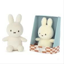 Lucky miffy sitting cream in giftbox