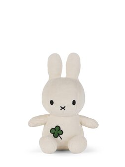 nijntje wit met klavertje vier - 18 cm