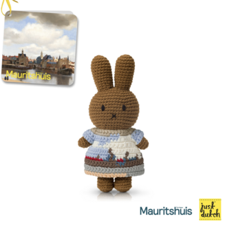 nina handmade en haar view of Delft jurk